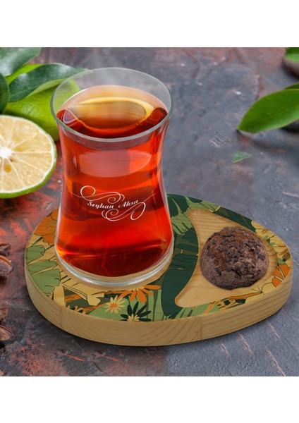 Kişiye Özel Çiçekler Tasarımlı Doğal Ahşap Tabaklı Heybeli Çay Bardağı Sunum Seti Model 7