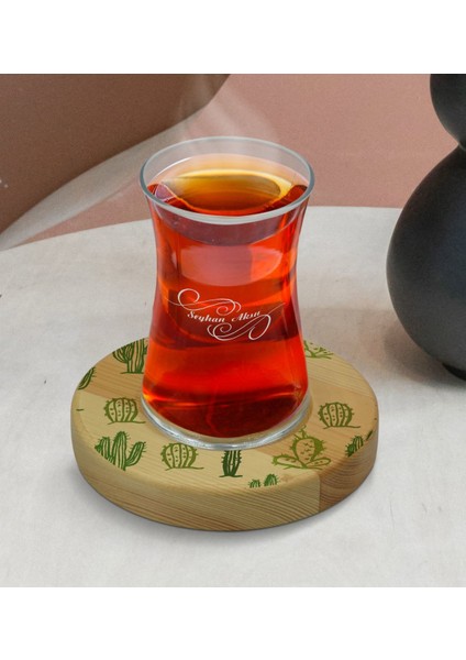 Kişiye Özel Kaktüs Tasarımlı Doğal Ahşap Tabaklı Heybeli Çay Bardağı Model 2