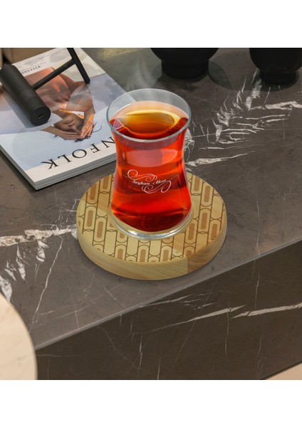 Kişiye Özel Modern Art Tasarımlı Doğal Ahşap Tabaklı Heybeli Çay Bardağı Model 19