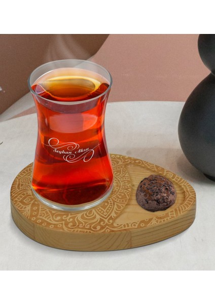 Kişiye Özel Retro Motif Tasarımlı Doğal Ahşap Tabaklı Heybeli Çay Bardağı Sunum Seti Model 9
