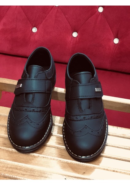 Erkek Çocuk Klasik Siyah Kaymaz Taban Sünnet Ayakkabısı modelleri