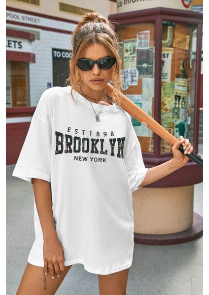 Unisex Brooklyn Baskılı Tshirt