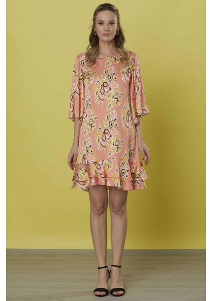 Etek Ucu Volanlı Truvakar Kol Elbise