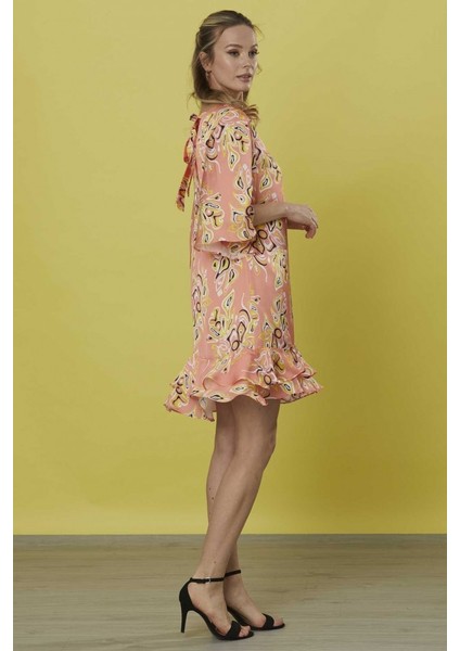 Etek Ucu Volanlı Truvakar Kol Elbise fırsatları