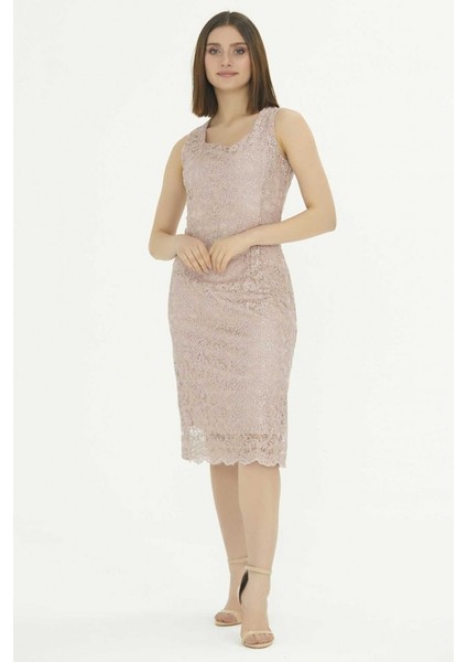 Kare Yaka Kolsuz Güpürlü Elbise