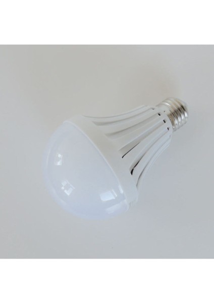 9 Watt Şarjlı LED Ampul E27 Duylu 220 Volt