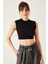 Kadın Dik Yaka Sıfır Kol Kaşkorse Bluz 3