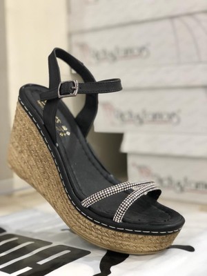 Thulia Çift Çizgi Taşlı Süslü Siyah Sandalet Topuklu Yazlık Ayakkabı