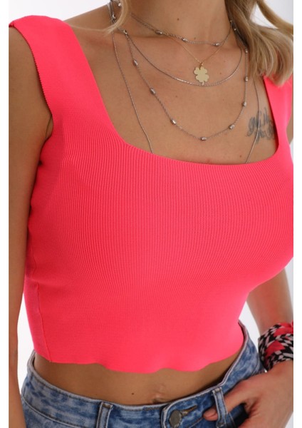 U Yaka Standart Beden Basic Yazlık Triko Bluz fırsatları