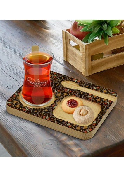 Kişiye Özel Doğal Ahşap Kaşıklı Sunum Tabağı ve Heybeli Çay Bardağı Hediye Seti - Model 13