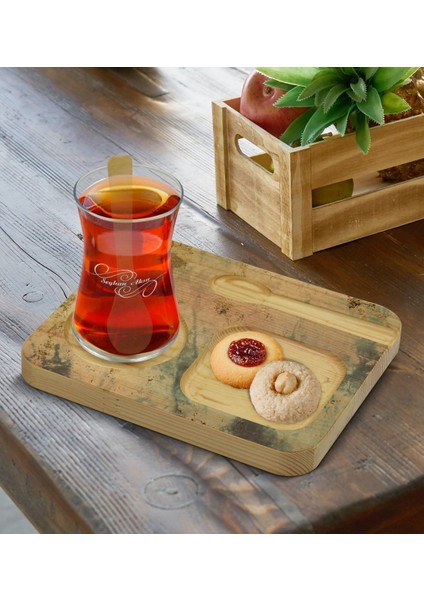 Kişiye Özel Doğal Ahşap Kaşıklı Sunum Tabağı ve Heybeli Çay Bardağı Hediye Seti - Model 20