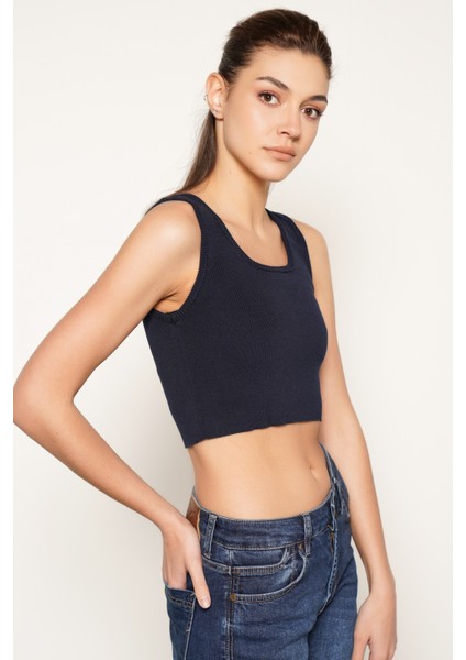 Kadın LACİVERT %100 Organik Pamuk Likralı Crop Kare Yaka Triko Atlet Örme Bluz TRIST-6123