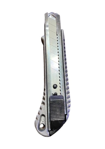 Metal Gövdeli Profesyonel Maket Bıçağı fırsatları