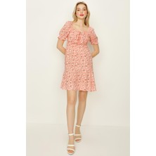 Select Moda Kadın Çiçek Desenli Beşgen Yaka Balon Kollu Mini Elbise