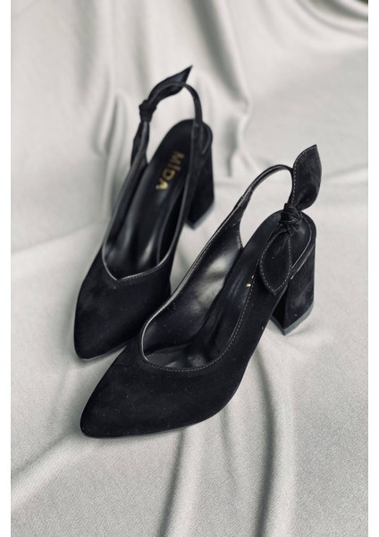Siyah Süet Fiyonklu Topuklu Ayakkabı