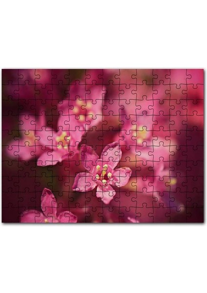 Sarı Tohumlu Kırmızı Çiçekler Yakın Çekim 120 Parça Puzzle Yapboz Mdf (Ahşap)