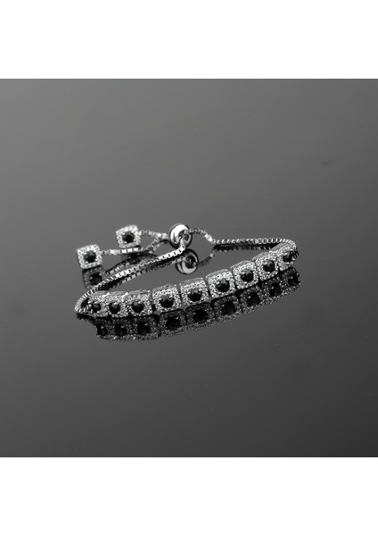 925 Ayar Gümüş Siyah Zirkon Taşlı Kare Model Asansörlü Bileklik fiyatları