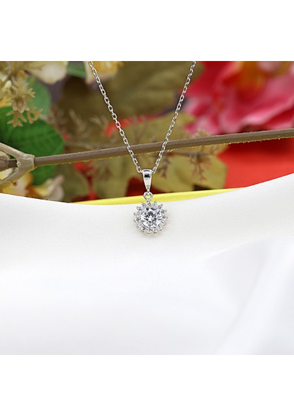 Beyaz Taşlı Minimal Anturaj Yuvarlak Gümüş Kolye