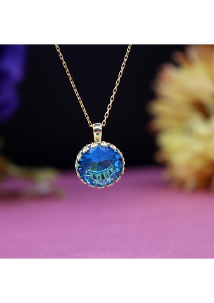 Büyük Akua Zirkon Taşlı Yuvarlak Gümüş Kolye modelleri