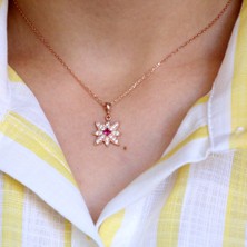 Kırmızı Beyaz Taşlı Kutup Yıldızı Gümüş Kolye