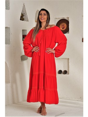 Keyifli Moda Kadın Kırmızı Carmen Yaka Balon Kol Dantel Şeritli Püsküllü Oversize Uzun Elbise
