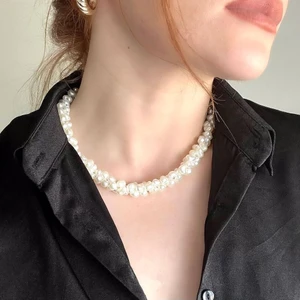 Leylantakı Kadın  Barok Incili Örgü  Beyaz Kolye