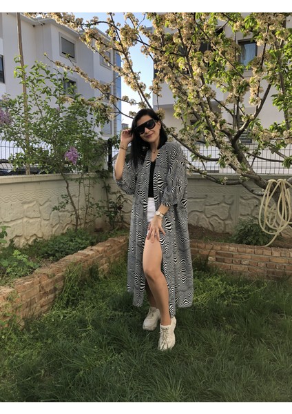 Hipnoz Desen Siyah Beyaz Kimono