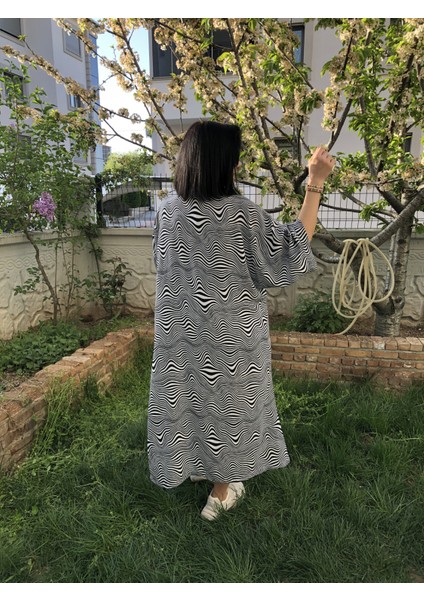 Hipnoz Desen Siyah Beyaz Kimono