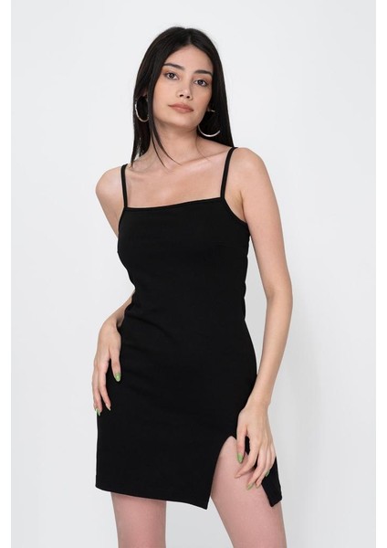 Kadın Siyah Askılı Yırtmaçlı Mini Elbise