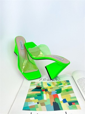 BeBeQ Almeıda Neon Yesıl Seffaf Topuklu Kadın Terlik