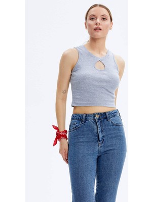 Sementa Damla Yaka Detaylı Crop Tshirt - Gri