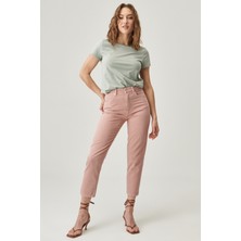 Wrangler Mom Fit Yüksek Bel Dar Paça Siyah Jean Kot Pantolon