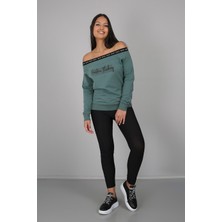 Banada Moda Şerit Detaylı Baskılı Kayık Yaka Sweatshirt