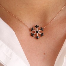 Siyah Beyaz Taşlı Kartanesi Gümüş Kolye