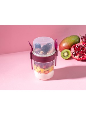 Madame Coco Plastik Atıştırmalık Kabı Kaşıklı Hafif Taşınabilir Mürdüm Renk 7,5x7,5x14,5 cm Tekli