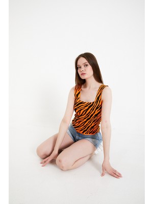 Twenty3 Kadın Jakarlı Zebra Desenli Kalın Askılı Crop Triko Atlet