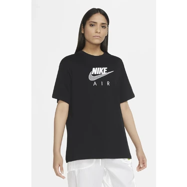 Boyfriend t shirt sales nike