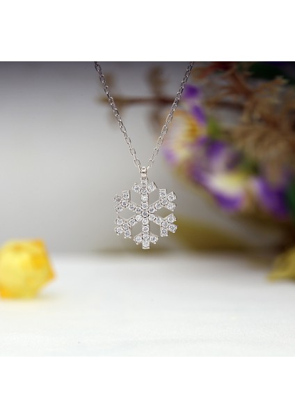 Beyaz Taşlı Minimal Kartanesi Gümüş Kolye fırsatları