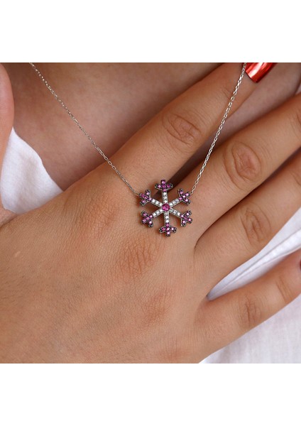 Kırmızı Beyaz Taşlı Kartanesi Gümüş Kolye fırsatları