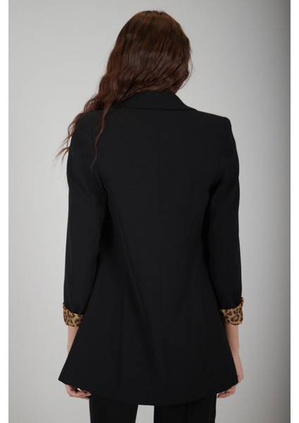 Siyah Leopar Astar Detaylı Krep Blazer Ceket 0105120.01 modelleri