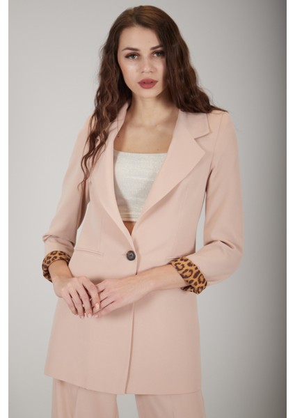 Taş Leopar Astar Detaylı Krep Blazer Ceket 0105120.50 fırsatları