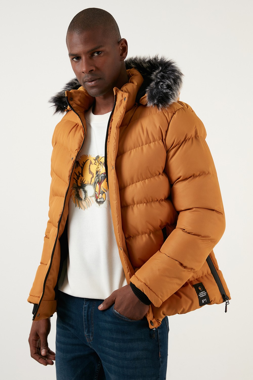 Buratti Slim Fit Suni Kürklü Peluş Astarlı Çıkarılabilir Kapüşonlu Şişme Mont Erkek Mont 5761080 B