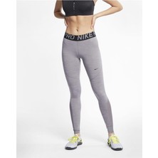 Nike Pro Kadın Tayt CZ6497-056 Spor Tarzı ve Rahat Tasarımıyla Öne Çıkıyor