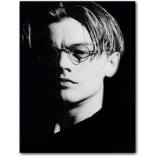 Cakatablo Ahşap Tablo Leonardo Di Caprio Gözlüklü Portre Karanlık Mod (25X35 cm Boyut)