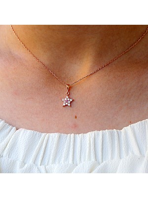 Kırmızı Beyaz Taşlı Minimal Yıldız Gümüş Kolye