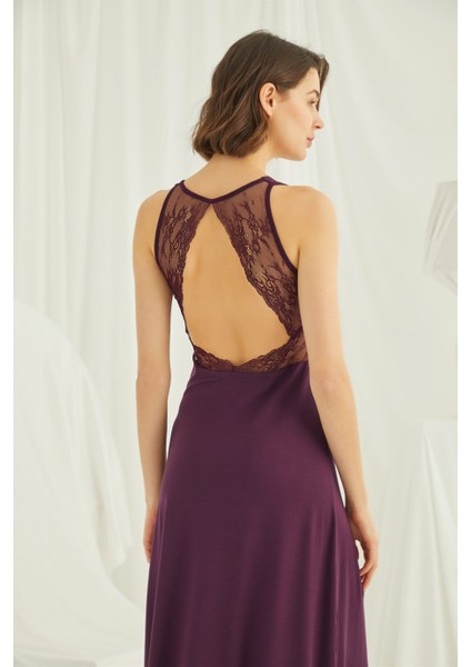 Yakası ve Sırtı Dekolteli Dantelli Yırtmaçlı Gecelik 19226 modelleri