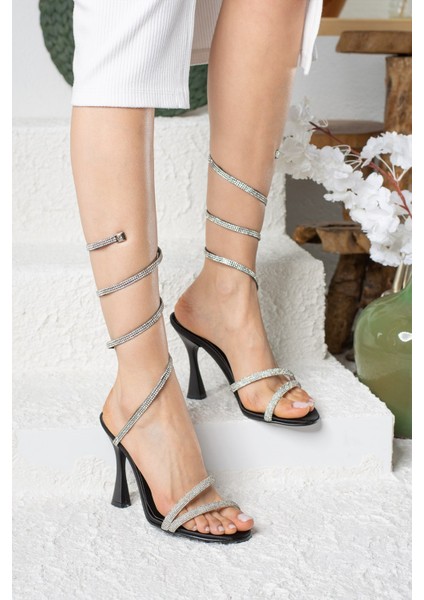 Kadın Ince Topuklu Abiye Saten Kumaş Taşlı Akordiyon Burgulu Bağcıklı Ayakkabı 151 fiyatları