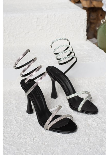 Kadın Ince Topuklu Abiye Saten Kumaş Taşlı Akordiyon Burgulu Bağcıklı Ayakkabı 151 fırsatları