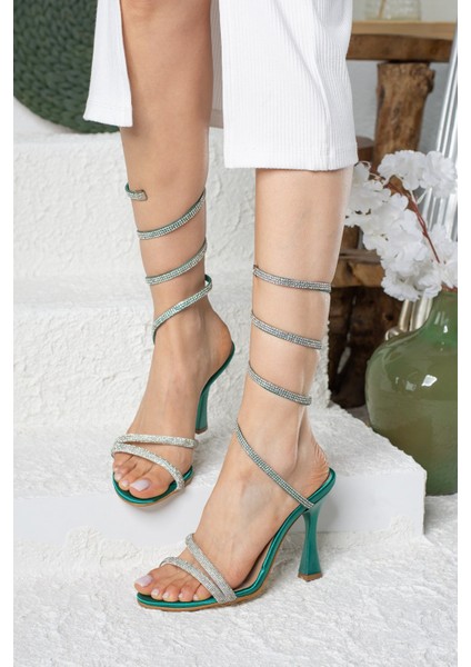 Kadın Ince Topuklu Abiye Saten Kumaş Taşlı Akordiyon Burgulu Bağcıklı Ayakkabı 151 fiyatları