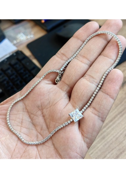 Kare Taşlı 2 mm Suyolu Zincirli Gümüş Kolye fırsatları
